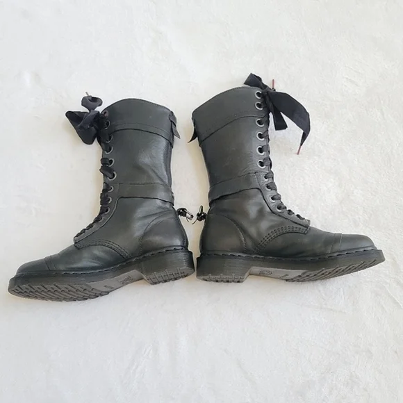 Dr. Martens Triumph Dark Green Combat Foldover Boots with Ribbon Laces Size 8 - Picture 3 of 14